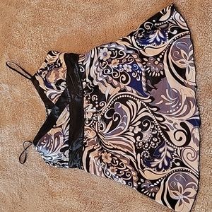 EUC strappy cami medium multi color satiny